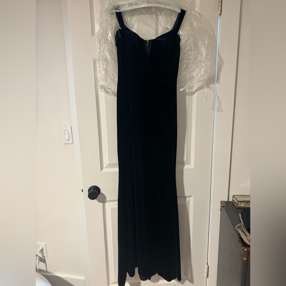 Elegant Velvet Green Aqua Evening Gown